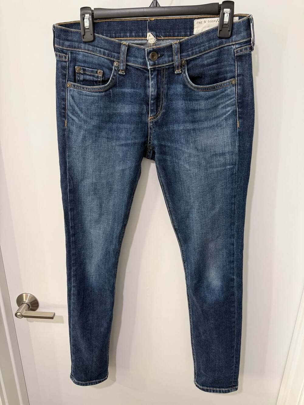rag & bone Mid-Rise Skinny Jeans in Dark Indigo Wash Size 26